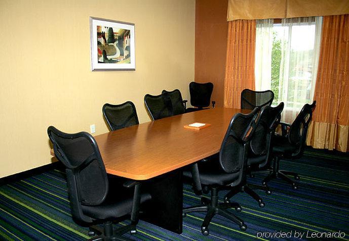 Fairfield Inn & Suites By Marriott Fairmont Bisnis foto